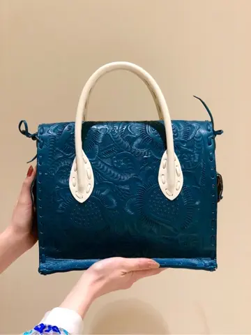 Carving Tribes 村上 麗華 コーディネート画像