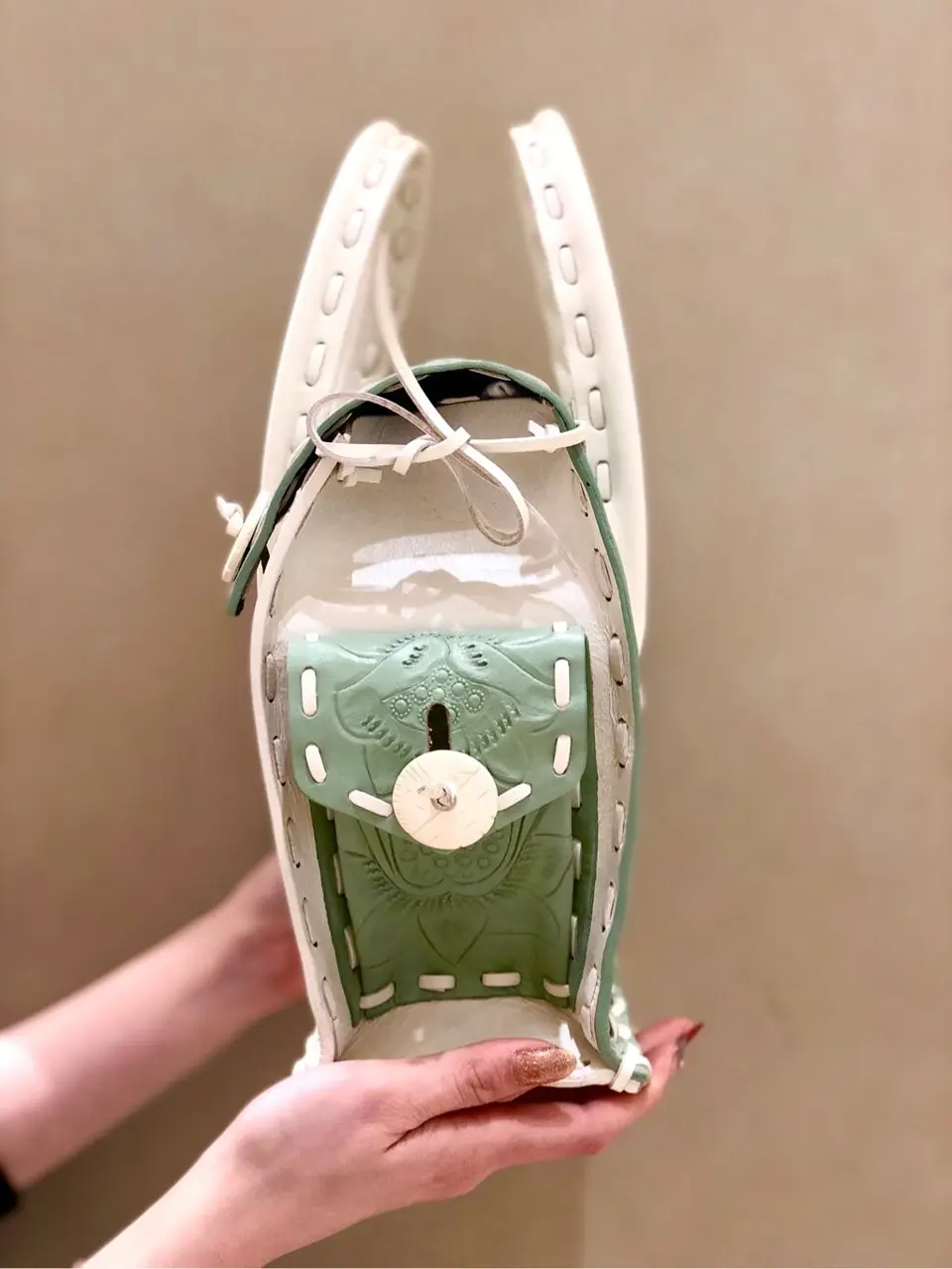 Carving Tribes 村上 麗華 コーディネート画像