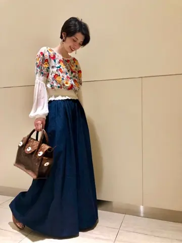 Carving Tribes 村上 麗華 コーディネート画像