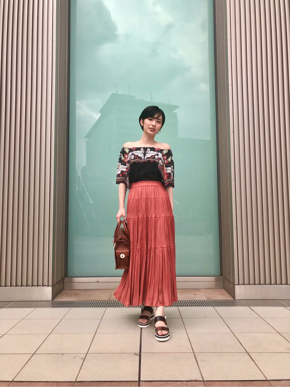 Carving Tribes 村上 麗華 コーディネート画像