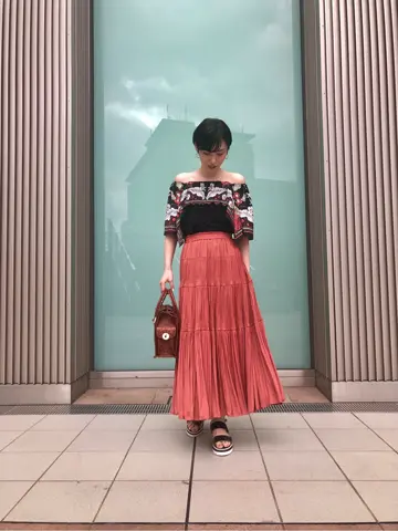 Carving Tribes 村上 麗華 コーディネート画像