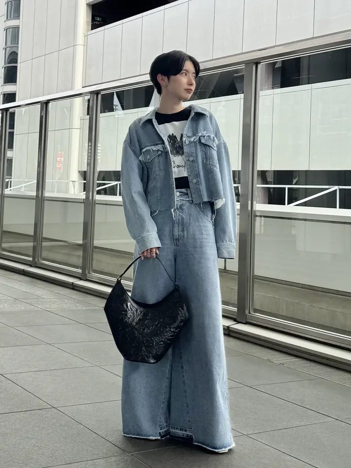 Carving Tribes 村上 麗華 コーディネート画像