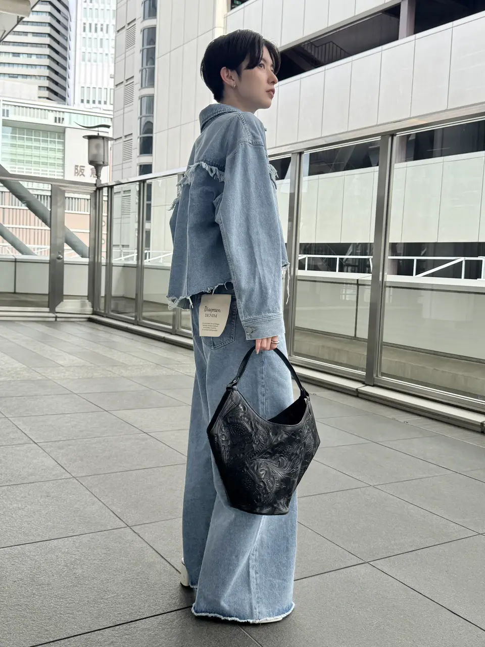 Carving Tribes 村上 麗華 コーディネート画像