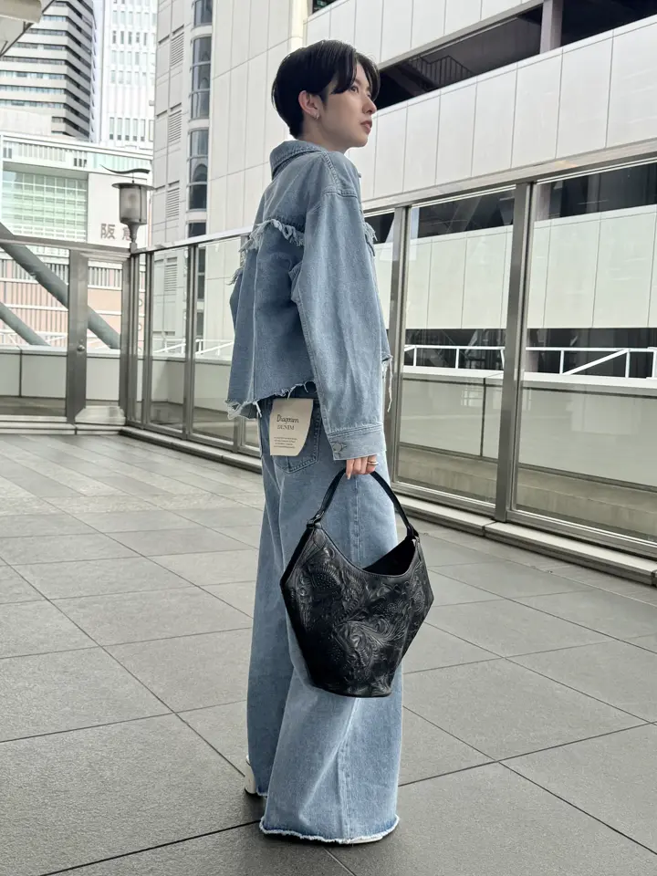 Carving Tribes 村上 麗華 コーディネート画像