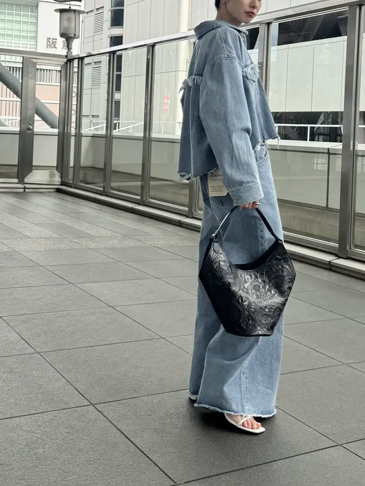 Carving Tribes 村上 麗華 コーディネート画像