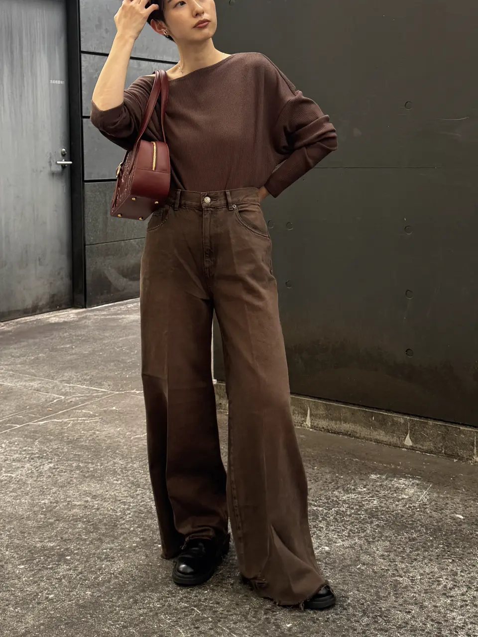 Carving Tribes 村上 麗華 コーディネート画像