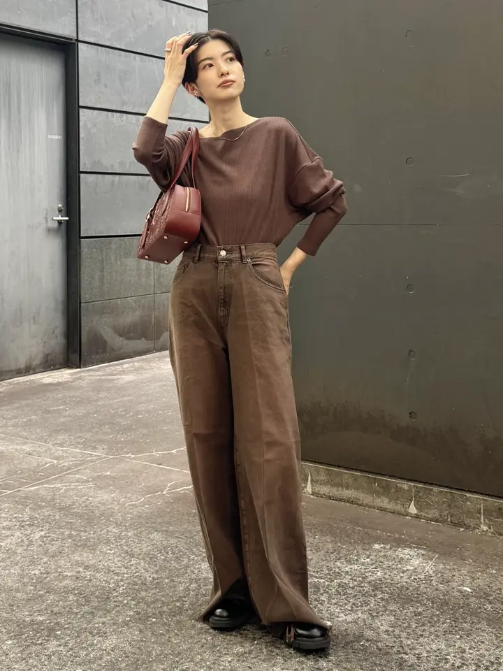 Carving Tribes 村上 麗華 コーディネート画像