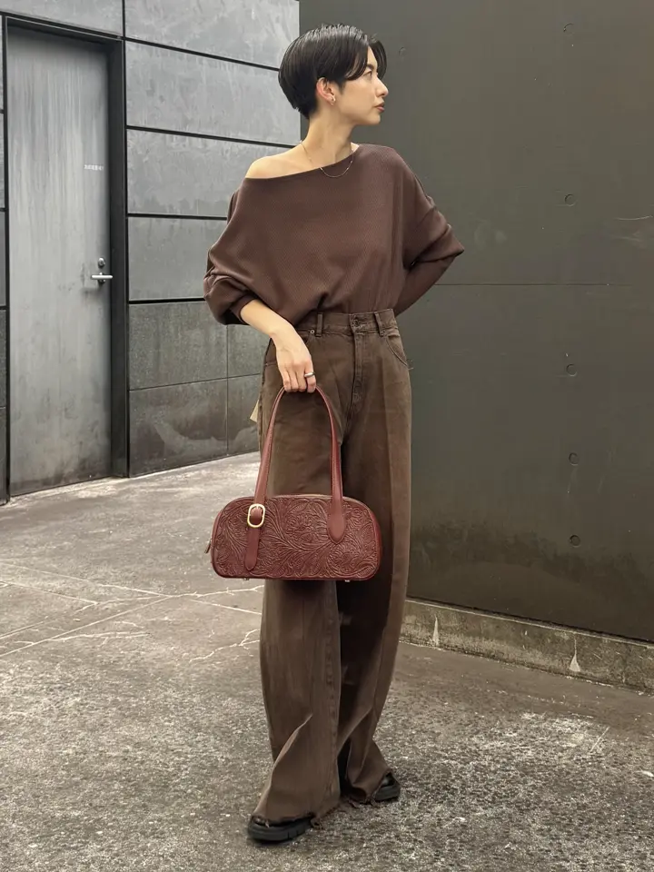 Carving Tribes 村上 麗華 コーディネート画像