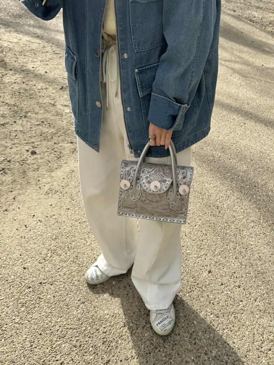 Carving Tribes 村上 麗華 コーディネート画像