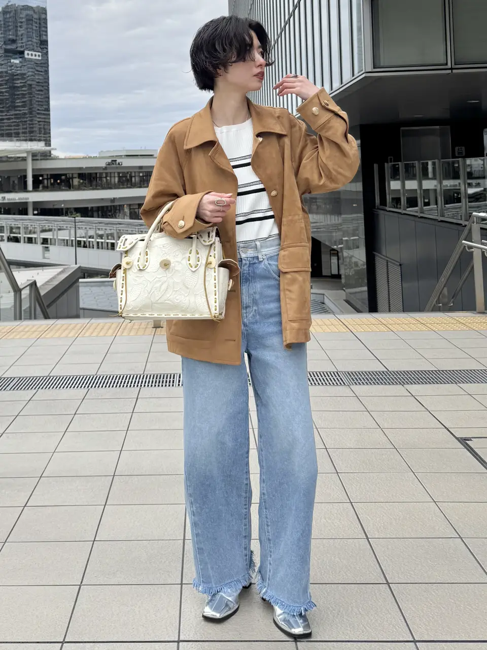 Carving Tribes 村上 麗華 コーディネート画像