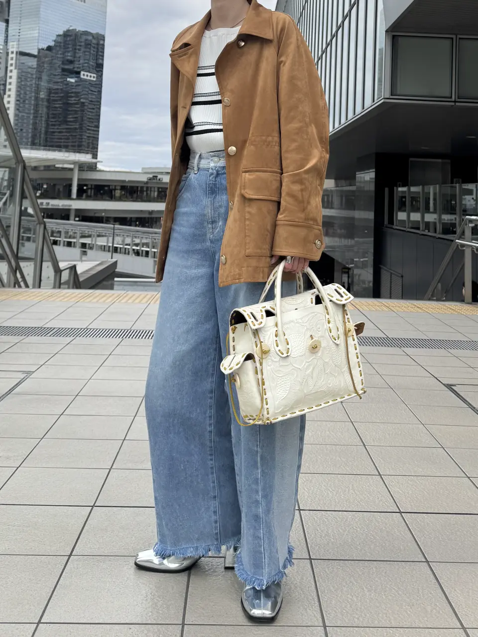 Carving Tribes 村上 麗華 コーディネート画像