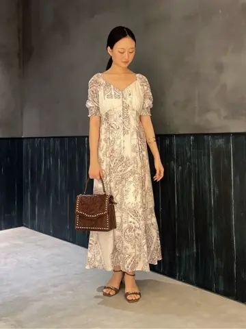 ORIGINATED IN GRACE CONTINENTAL Moe コーディネート画像