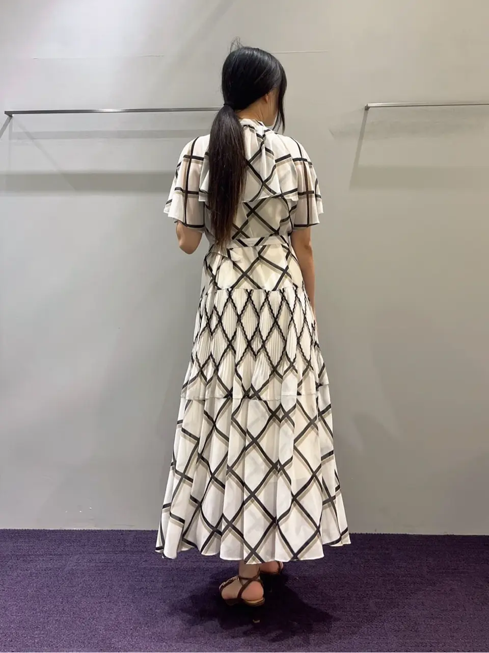 ORIGINATED IN GRACE CONTINENTAL Moe コーディネート画像