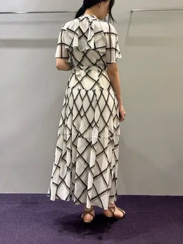 ORIGINATED IN GRACE CONTINENTAL Moe コーディネート画像