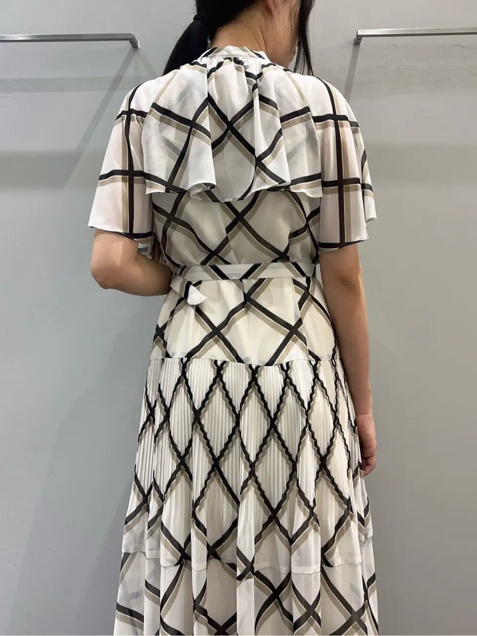 ORIGINATED IN GRACE CONTINENTAL Moe コーディネート画像