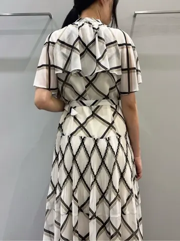 ORIGINATED IN GRACE CONTINENTAL Moe コーディネート画像