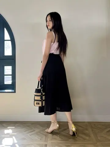 ORIGINATED IN GRACE CONTINENTAL Moe コーディネート画像