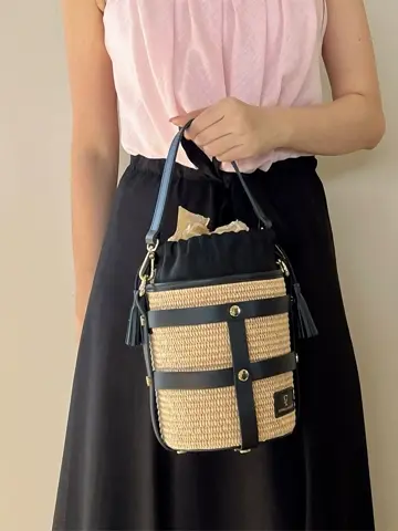 ORIGINATED IN GRACE CONTINENTAL Moe コーディネート画像