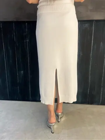 ORIGINATED IN GRACE CONTINENTAL Moe コーディネート画像