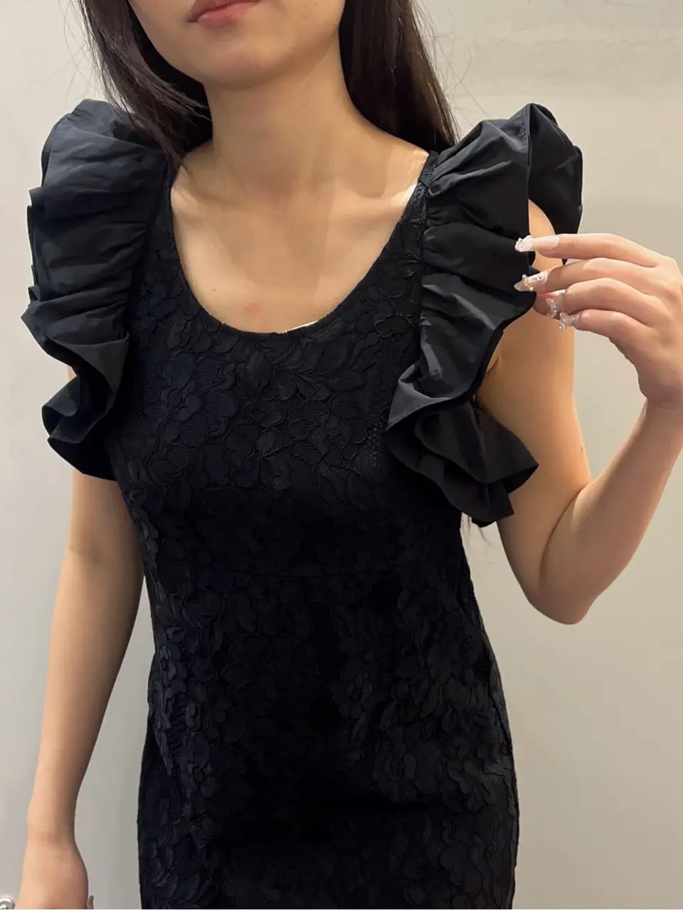 ORIGINATED IN GRACE CONTINENTAL Moe コーディネート画像