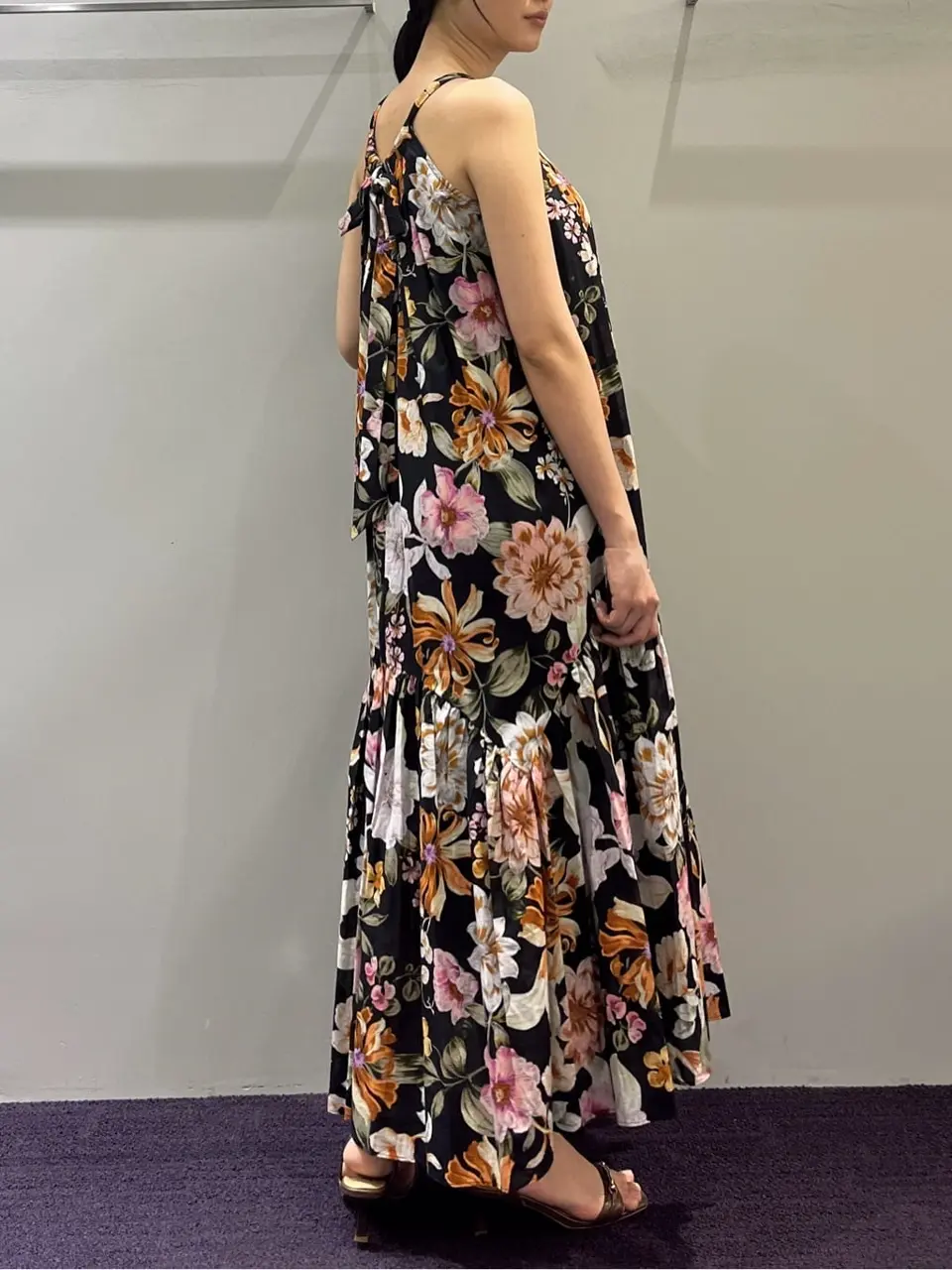 ORIGINATED IN GRACE CONTINENTAL Moe コーディネート画像