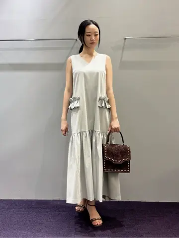 ORIGINATED IN GRACE CONTINENTAL Moe コーディネート画像