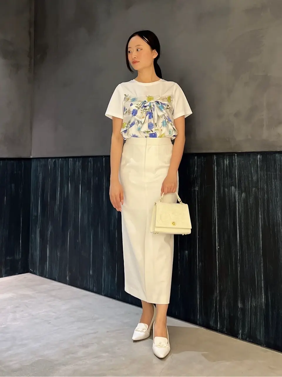 ORIGINATED IN GRACE CONTINENTAL Moe コーディネート画像