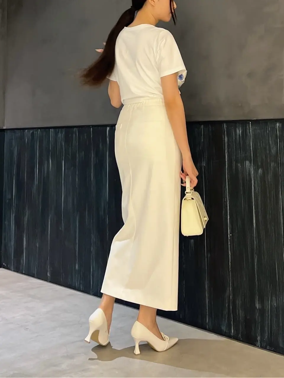 ORIGINATED IN GRACE CONTINENTAL Moe コーディネート画像