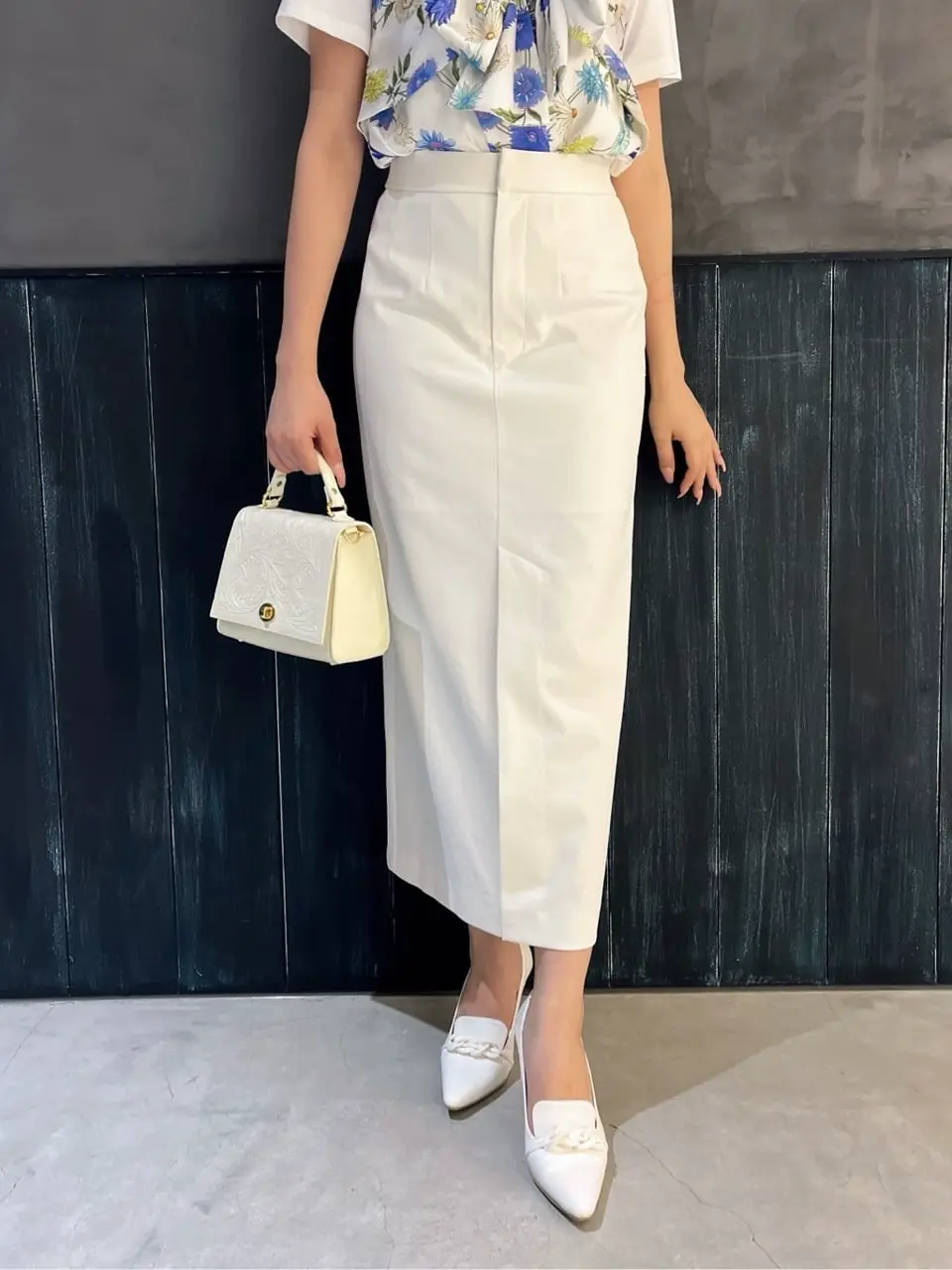 ORIGINATED IN GRACE CONTINENTAL Moe コーディネート画像