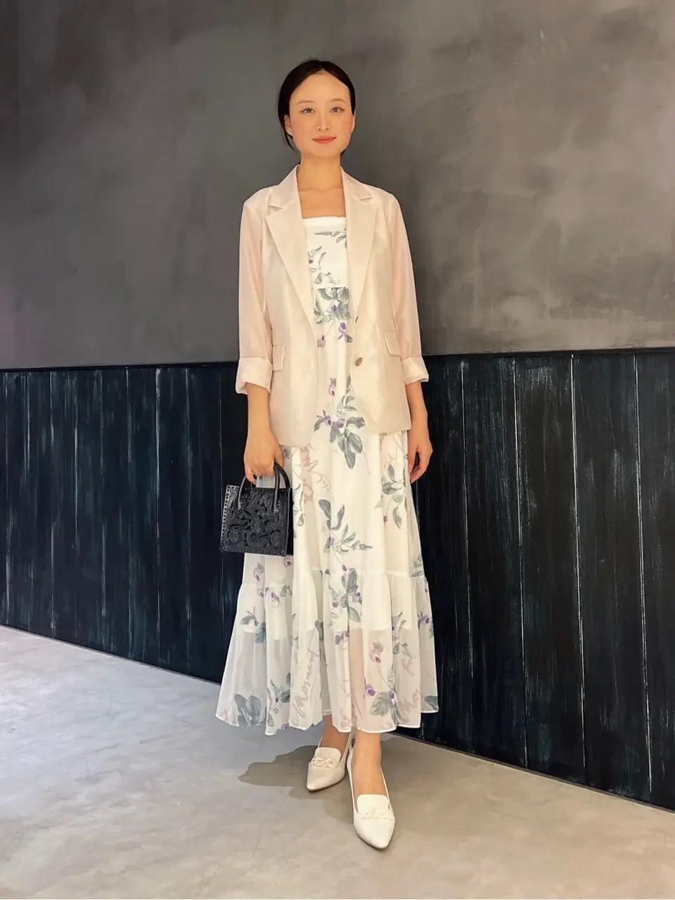 ORIGINATED IN GRACE CONTINENTAL Moe コーディネート画像