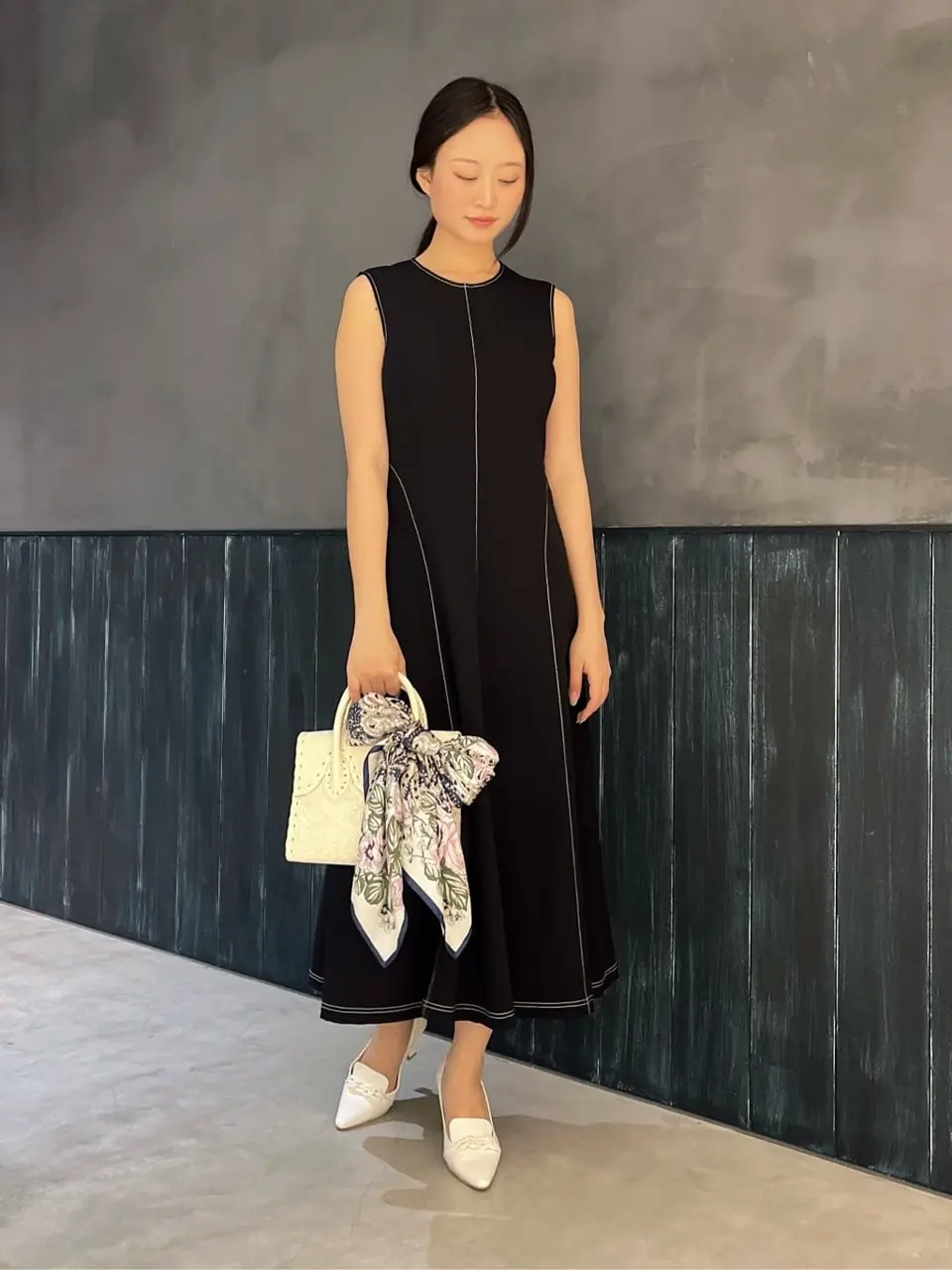 ORIGINATED IN GRACE CONTINENTAL Moe コーディネート画像