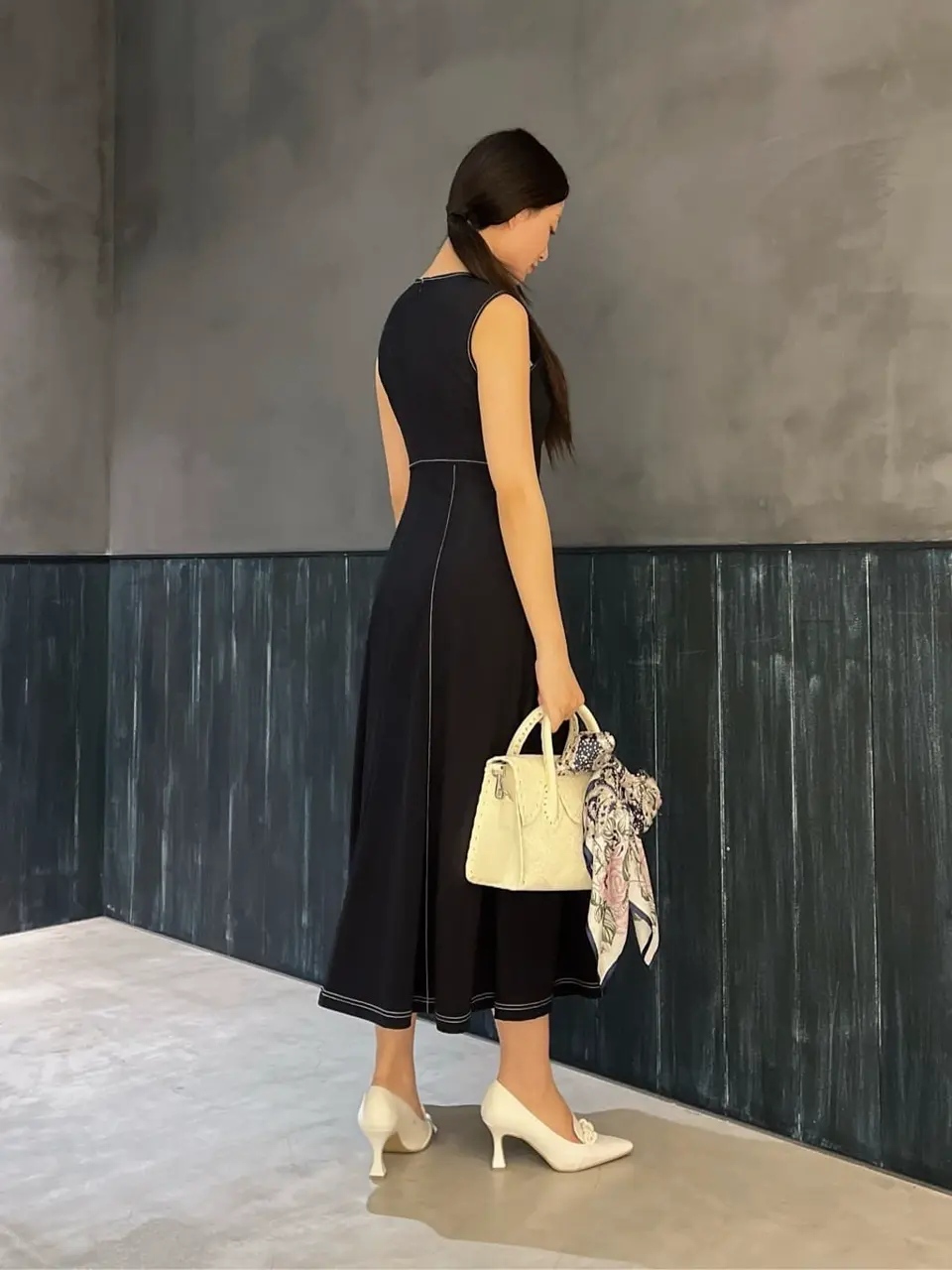 ORIGINATED IN GRACE CONTINENTAL Moe コーディネート画像