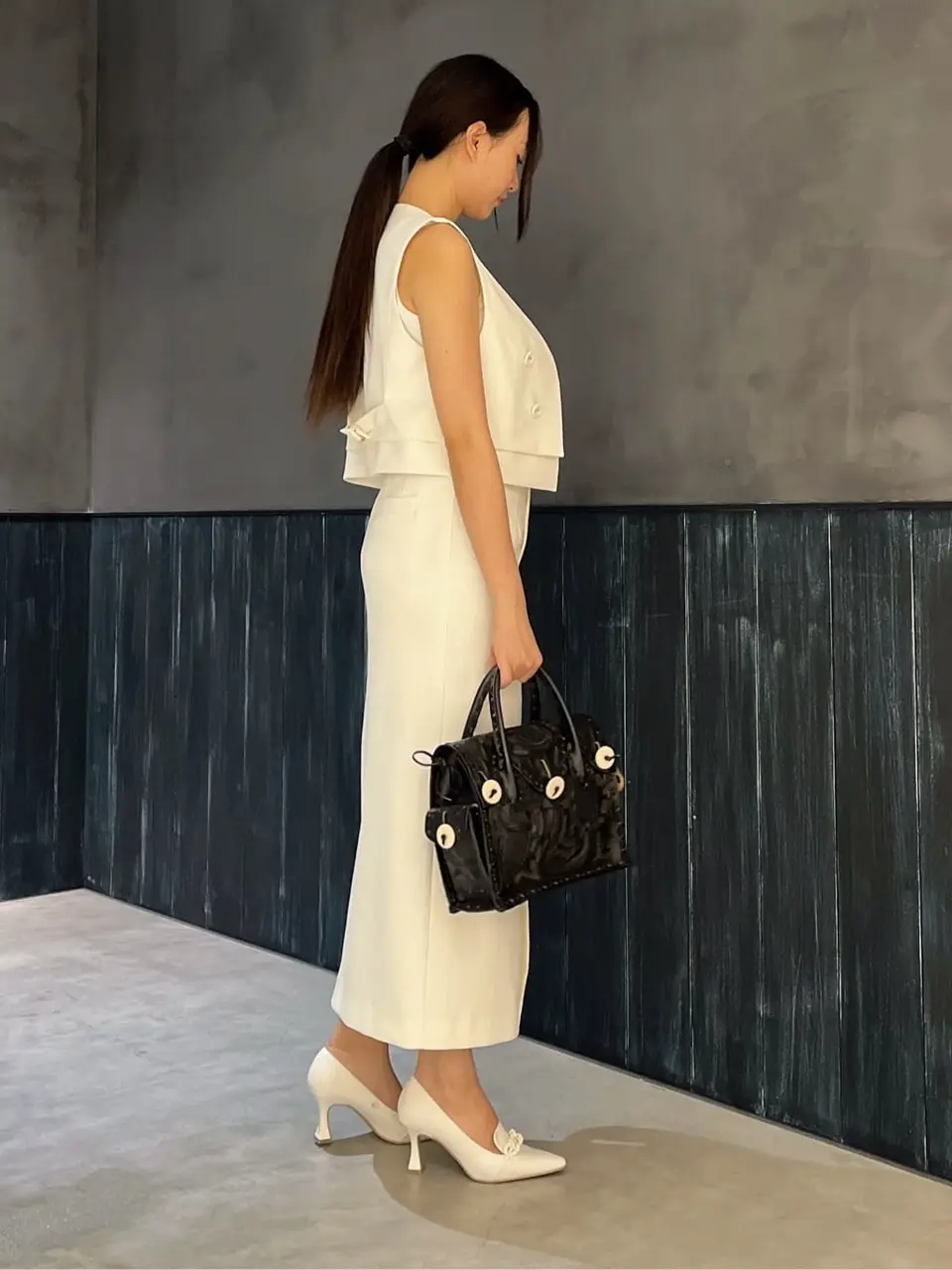 ORIGINATED IN GRACE CONTINENTAL Moe コーディネート画像