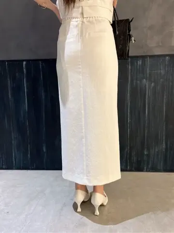 ORIGINATED IN GRACE CONTINENTAL Moe コーディネート画像