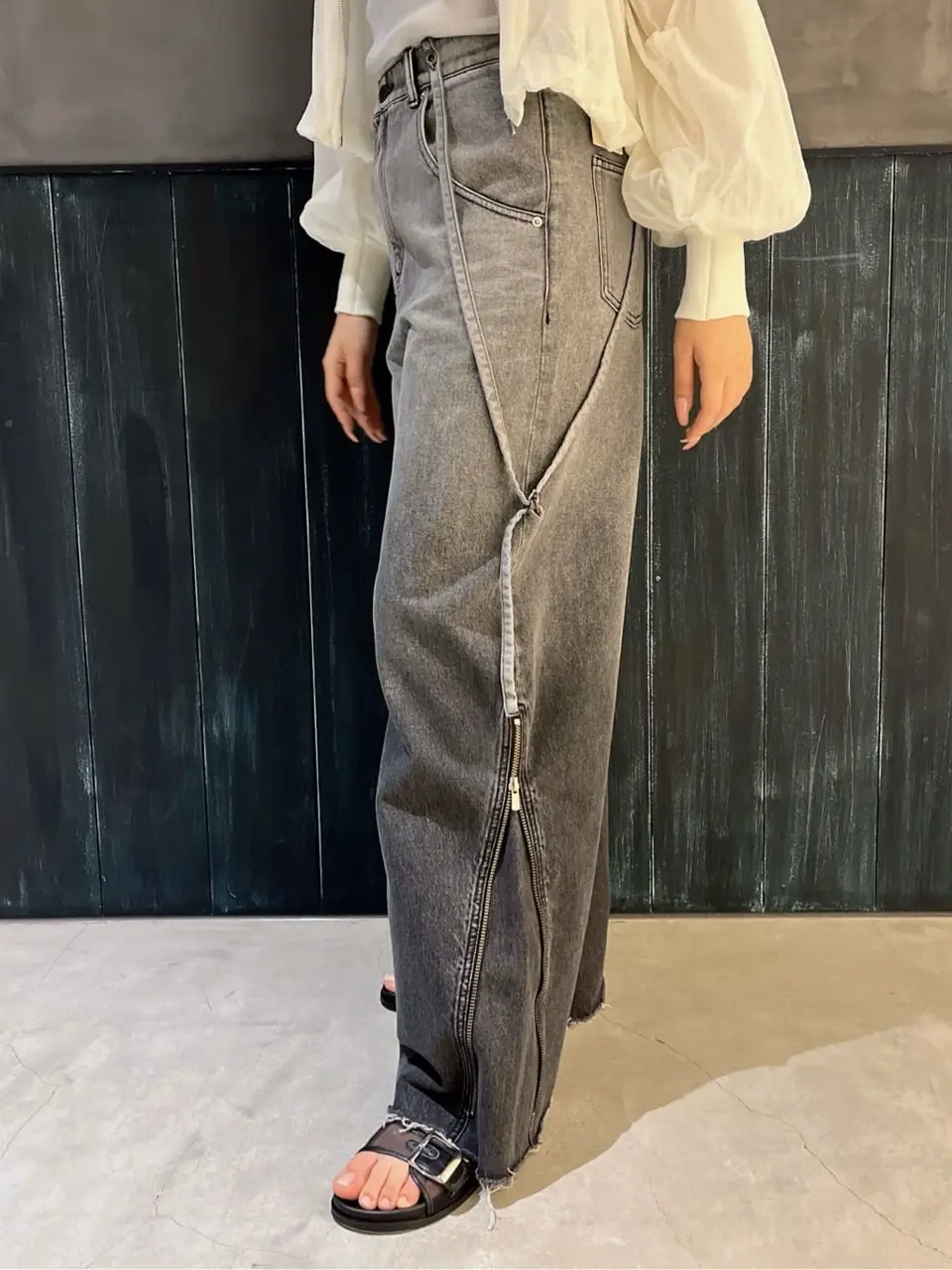 ORIGINATED IN GRACE CONTINENTAL Moe コーディネート画像