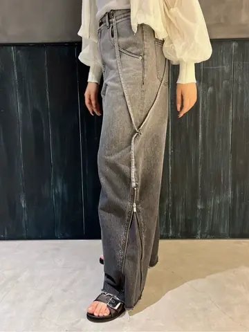 ORIGINATED IN GRACE CONTINENTAL Moe コーディネート画像