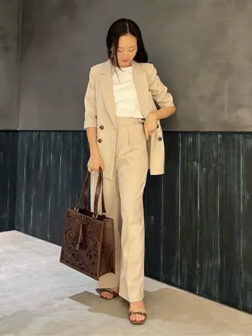 ORIGINATED IN GRACE CONTINENTAL Moe コーディネート画像