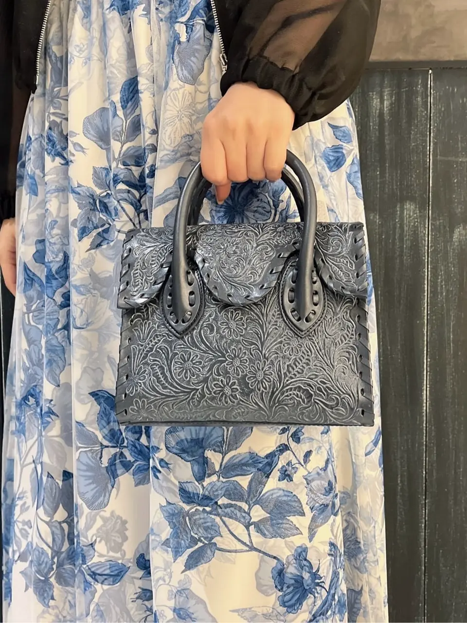 ORIGINATED IN GRACE CONTINENTAL Moe コーディネート画像