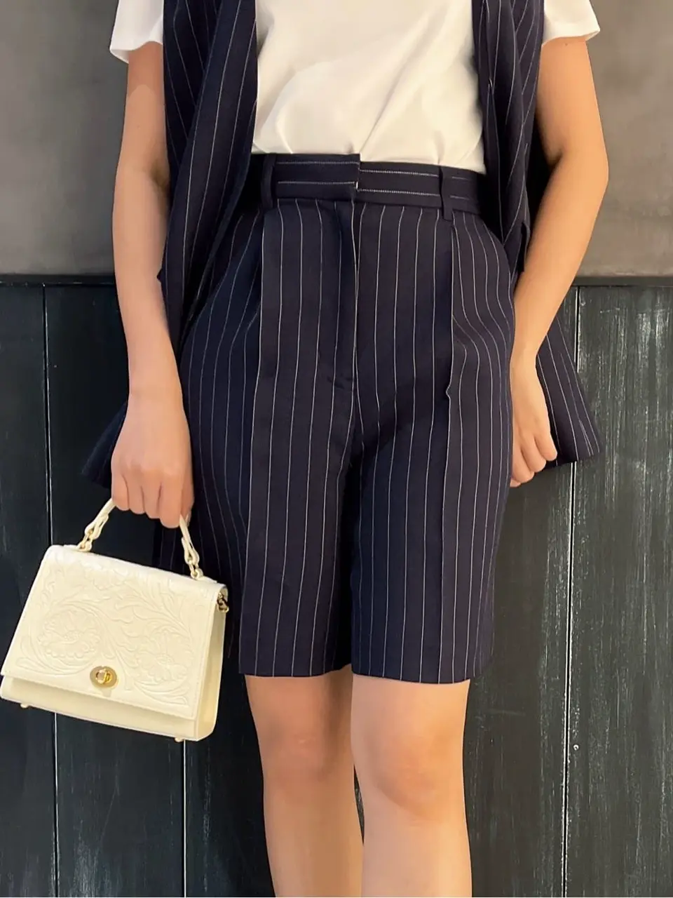 ORIGINATED IN GRACE CONTINENTAL Moe コーディネート画像