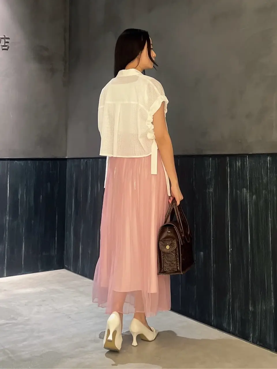 ORIGINATED IN GRACE CONTINENTAL Moe コーディネート画像