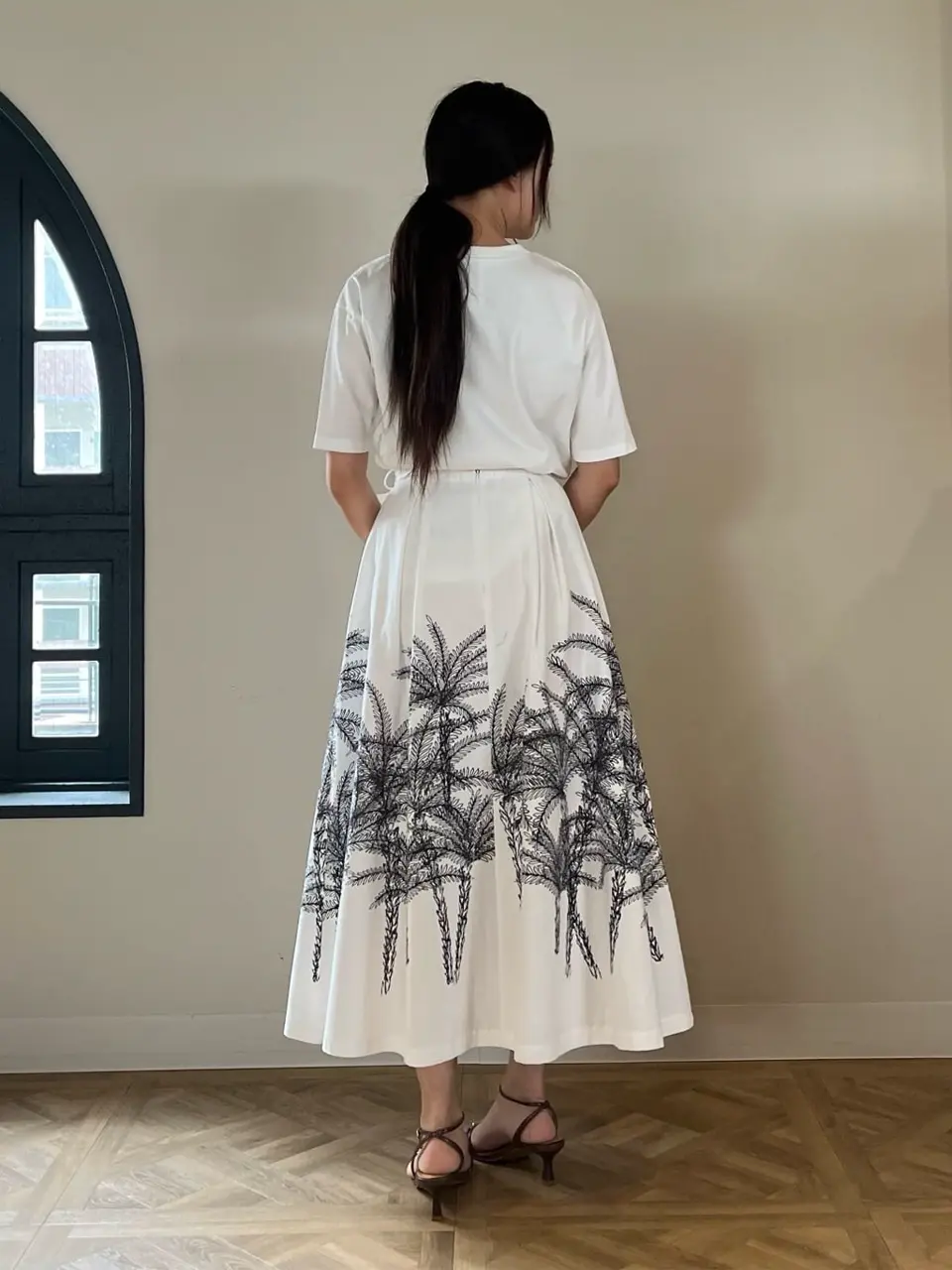 ORIGINATED IN GRACE CONTINENTAL Moe コーディネート画像