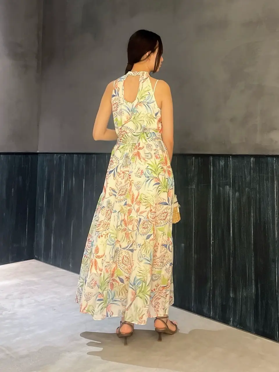 ORIGINATED IN GRACE CONTINENTAL Moe コーディネート画像