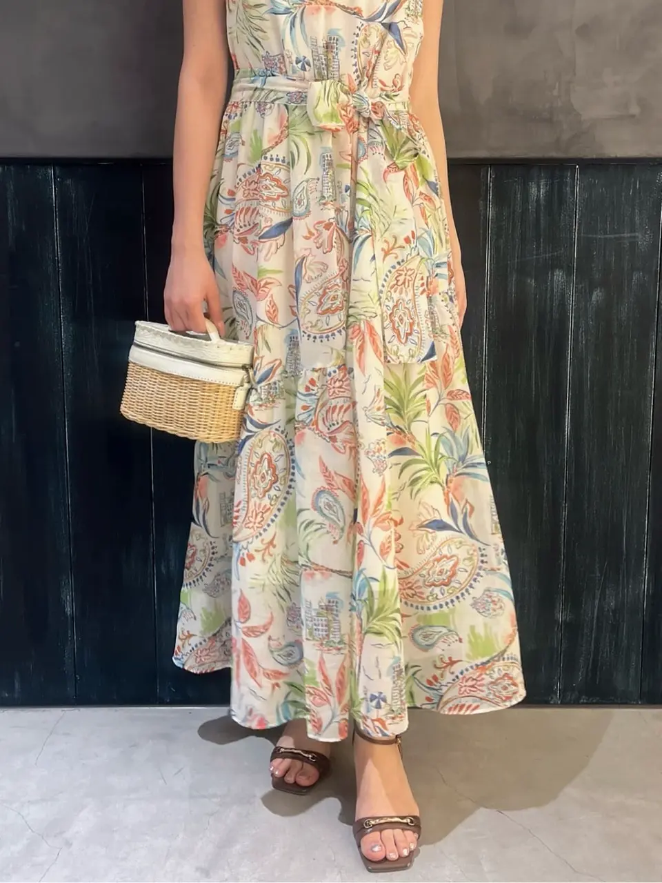 ORIGINATED IN GRACE CONTINENTAL Moe コーディネート画像