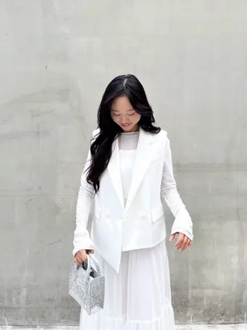 ORIGINATED IN GRACE CONTINENTAL Moe コーディネート画像