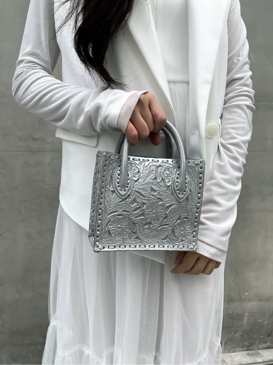 ORIGINATED IN GRACE CONTINENTAL Moe コーディネート画像