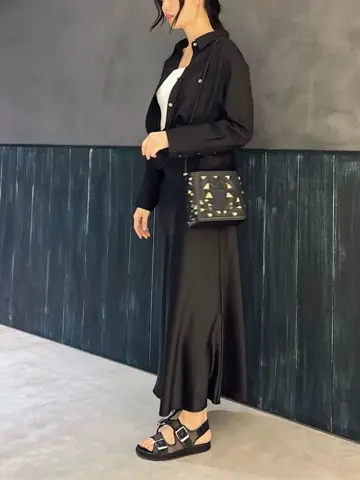 ORIGINATED IN GRACE CONTINENTAL Moe コーディネート画像