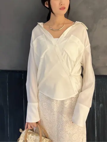 ORIGINATED IN GRACE CONTINENTAL Moe コーディネート画像