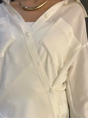 ORIGINATED IN GRACE CONTINENTAL Moe コーディネート画像