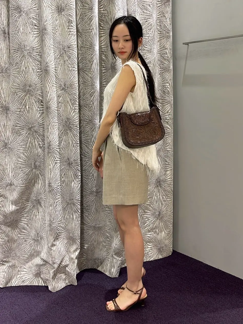 ORIGINATED IN GRACE CONTINENTAL Moe コーディネート画像