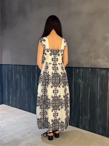 ORIGINATED IN GRACE CONTINENTAL Moe コーディネート画像